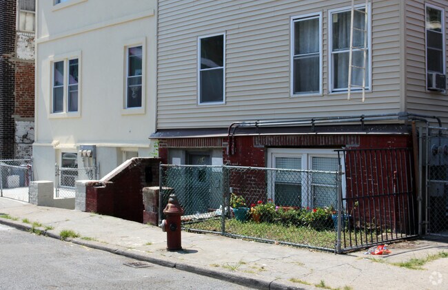 Foto del edificio - 3014 Brighton 6th St