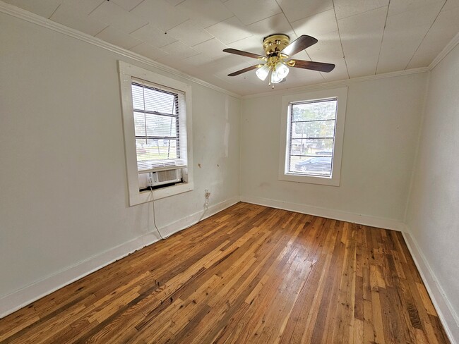 Building Photo - 134 S Blackstock Rd