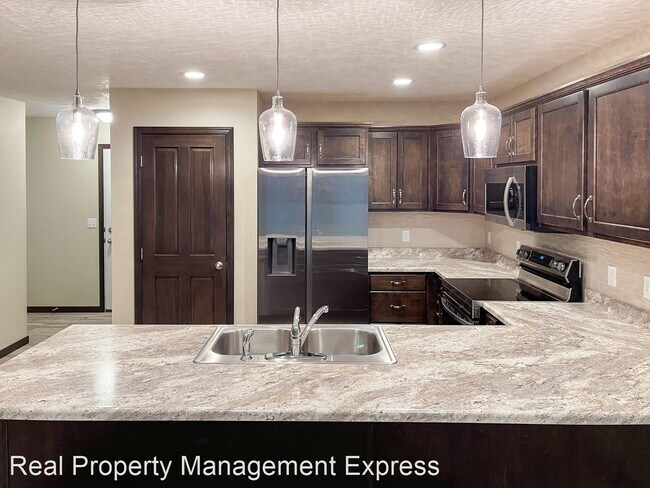 Building Photo - 3 br, 2 bath House - 9619 W Broek Dr
