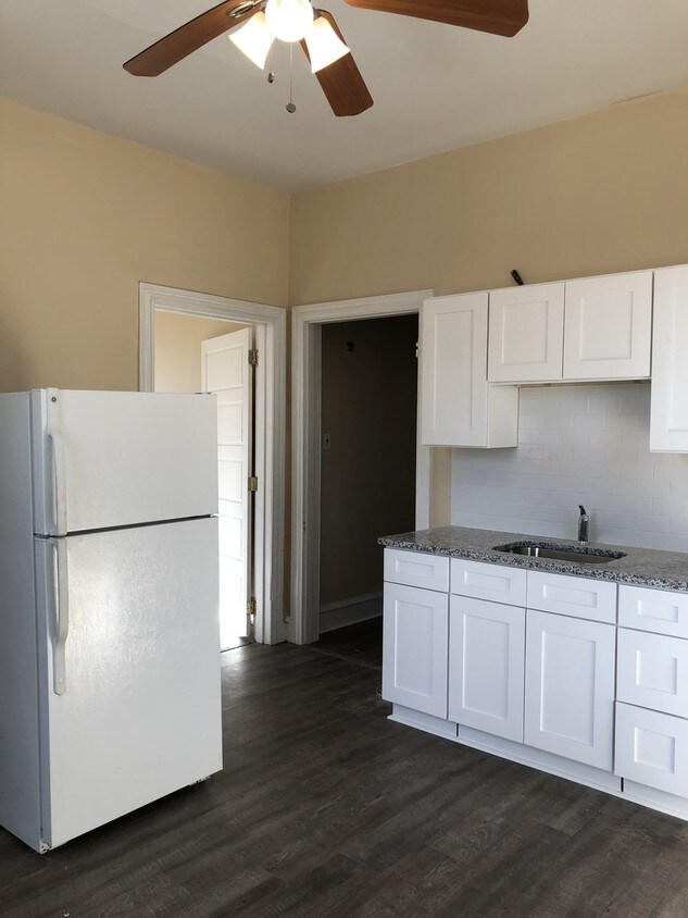 Foto principal - 710 Cedar Ave