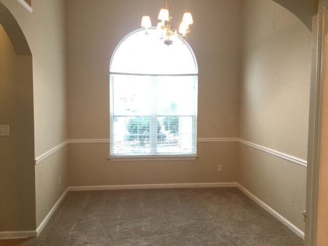 Foto del edificio - 938 Tilford Point Pl