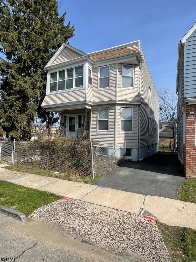 Building Photo - 78 Crawford St