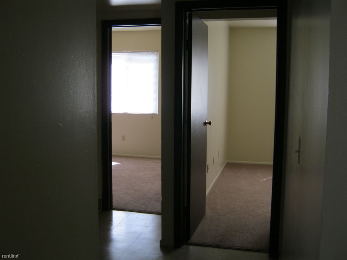 Primary Photo - 214 Napoleon Rd