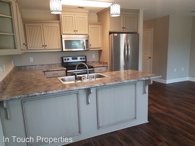 Foto del edificio - 3 br, 2.5 bath House - 4654 Sara Rd
