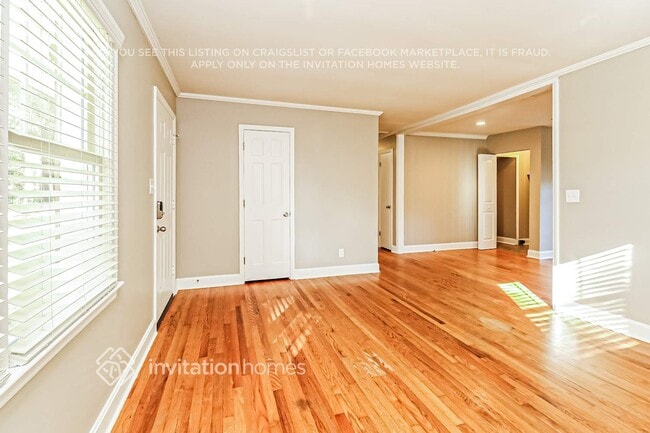 Foto del edificio - 1142 Eastview Dr