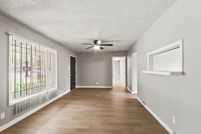 Building Photo - 7306 Parker Rd