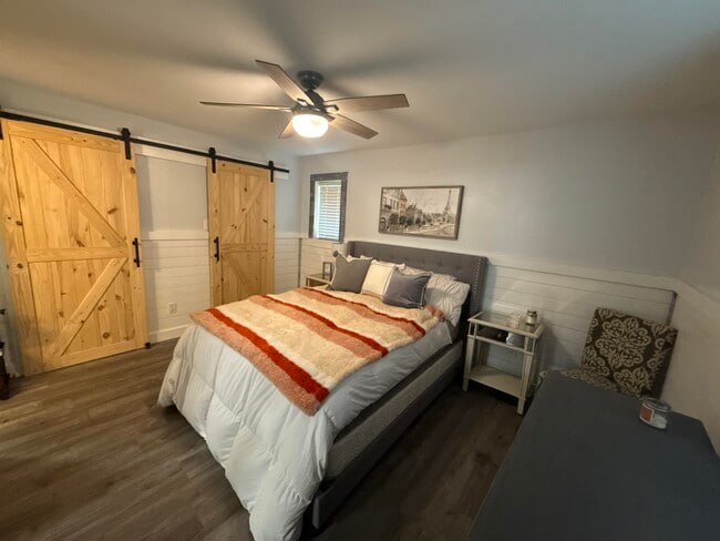 Foto del edificio - 1814 Birch Post Cove