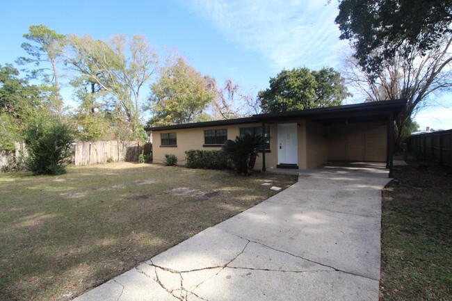 Building Photo - Affordable 3/1 Home in West Pensacola with...