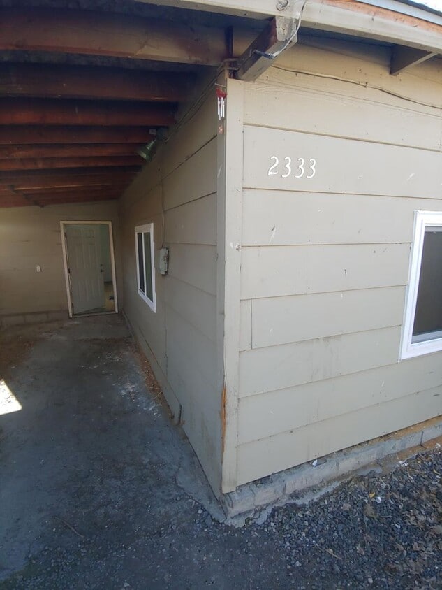 Primary Photo - 2 Bedroom 1 Bath- House