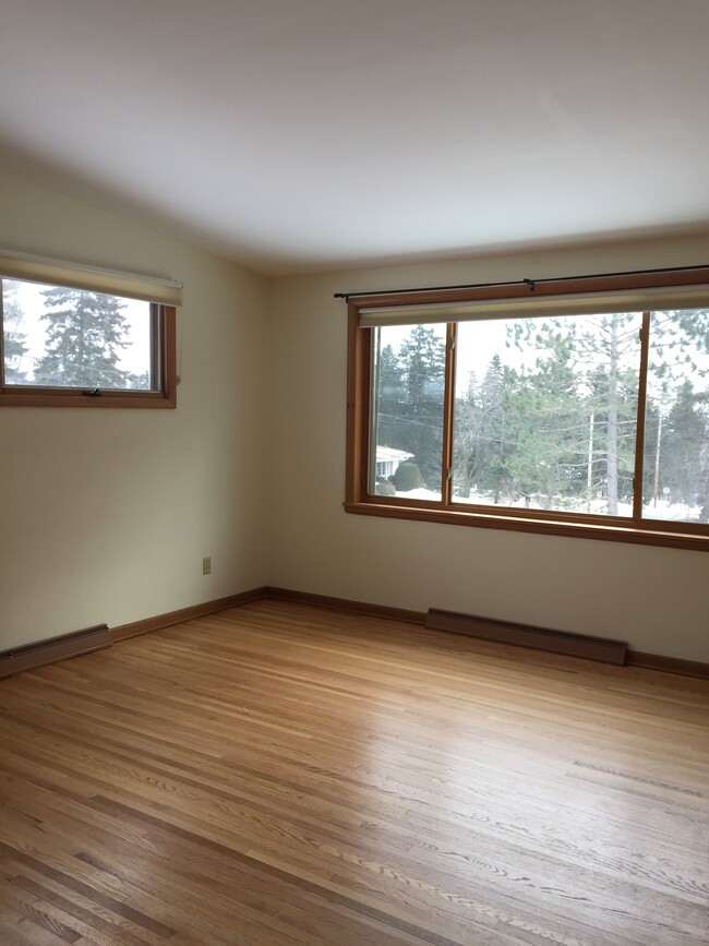 Master Bedroom - 3530 E 1st St