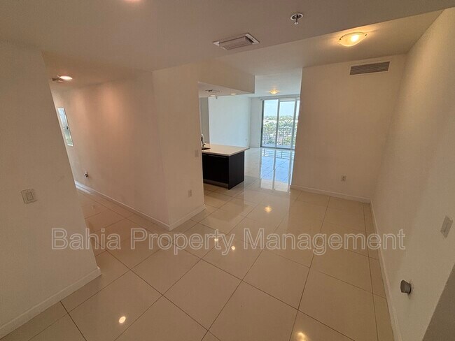 Foto del edificio - 7661 NW 107th Ave