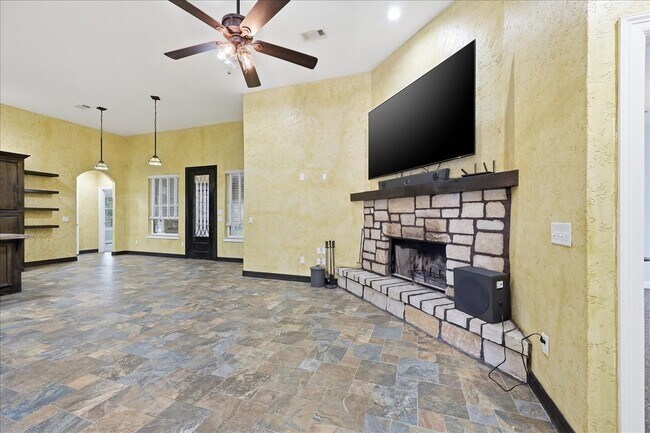 Foto del edificio - 12250 Charlotte Dr