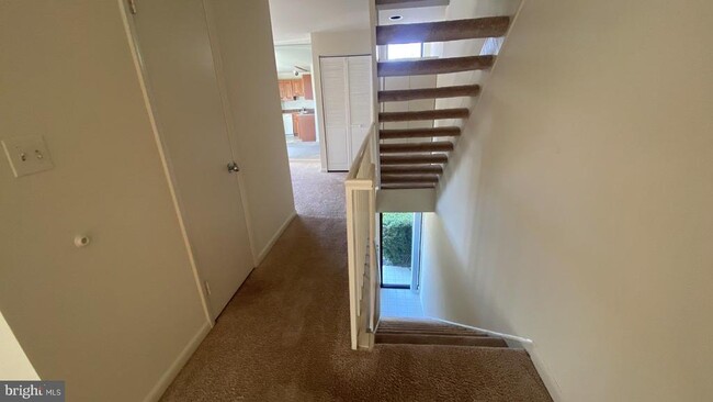Foto del edificio - 5502 Vantage Point Rd