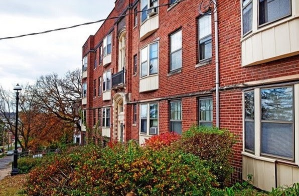 Building Photo - 650 16th St
