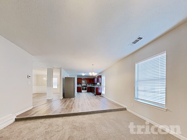 Building Photo - 6936 Foxmoor Way