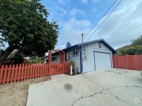 Building Photo - 8852 Carmir Dr