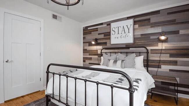 Foto del edificio - 251 Meeting St