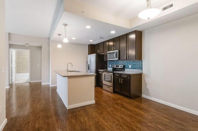 Foto del edificio - 3607 High Ridge Rd