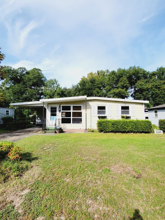 Foto del edificio - SUNSET PARK - Adorable cottage style home ...