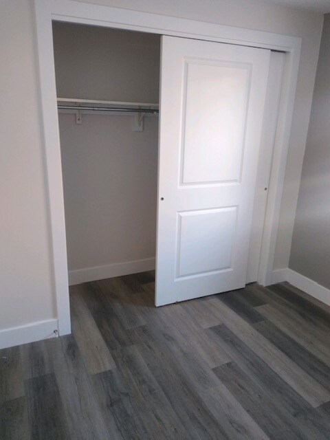 Building Photo - 20 Versailles Rd