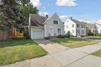 Building Photo - 3902 E Antisdale Rd