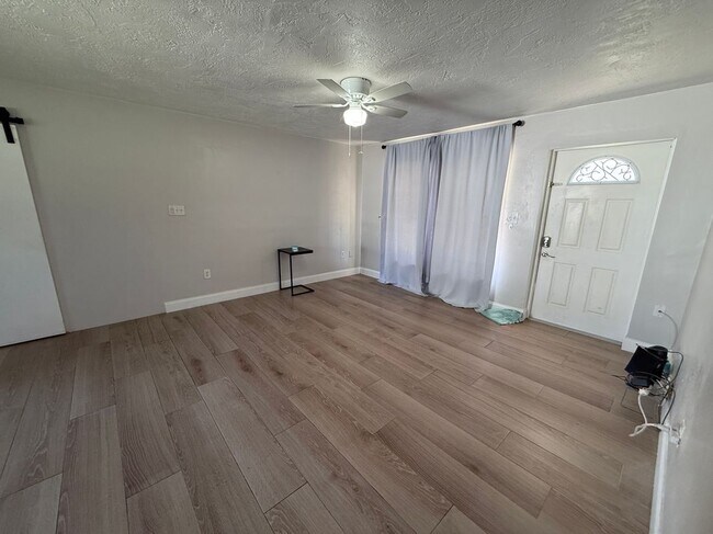 Building Photo - 4050 Mt Sterling Ave