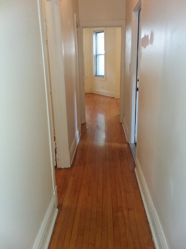 Foto del edificio - 3427 S Union Ave