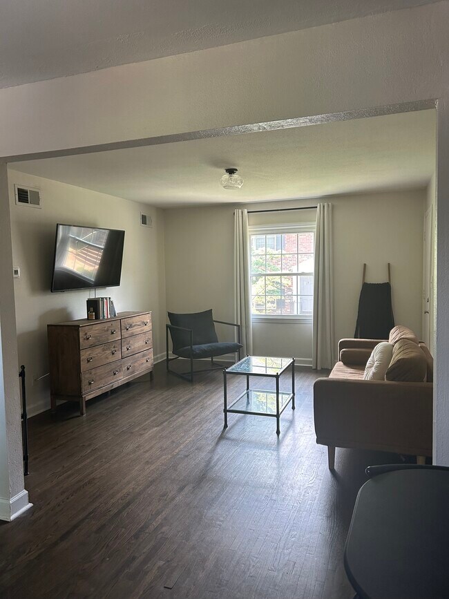 Foto del edificio - 4336 Hathaway St