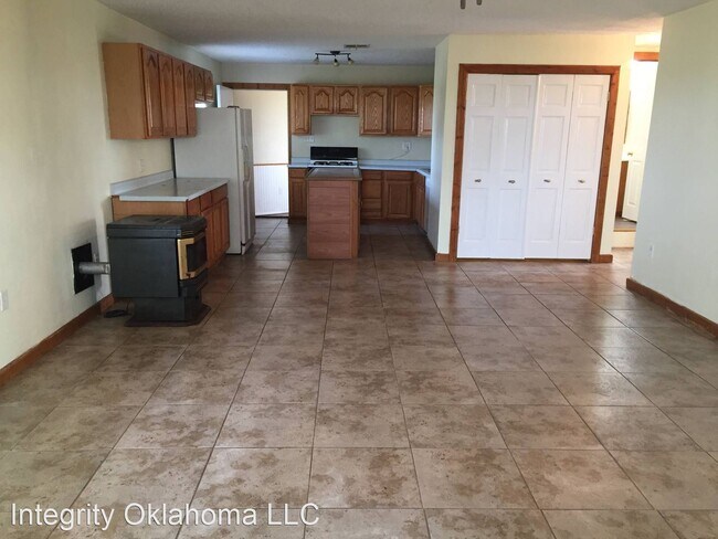 Foto del edificio - 3 br, 2 bath House - 2302 S. Frisco Rd.