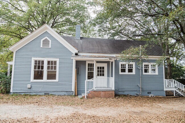 Foto del edificio - 725 W Poplar St