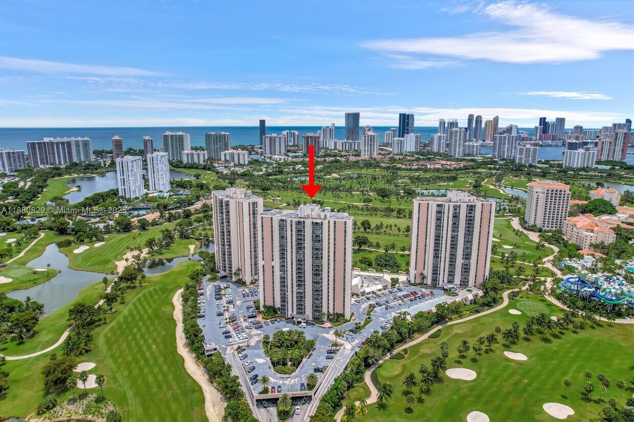 Primary Photo - 20301 W Country Club Dr