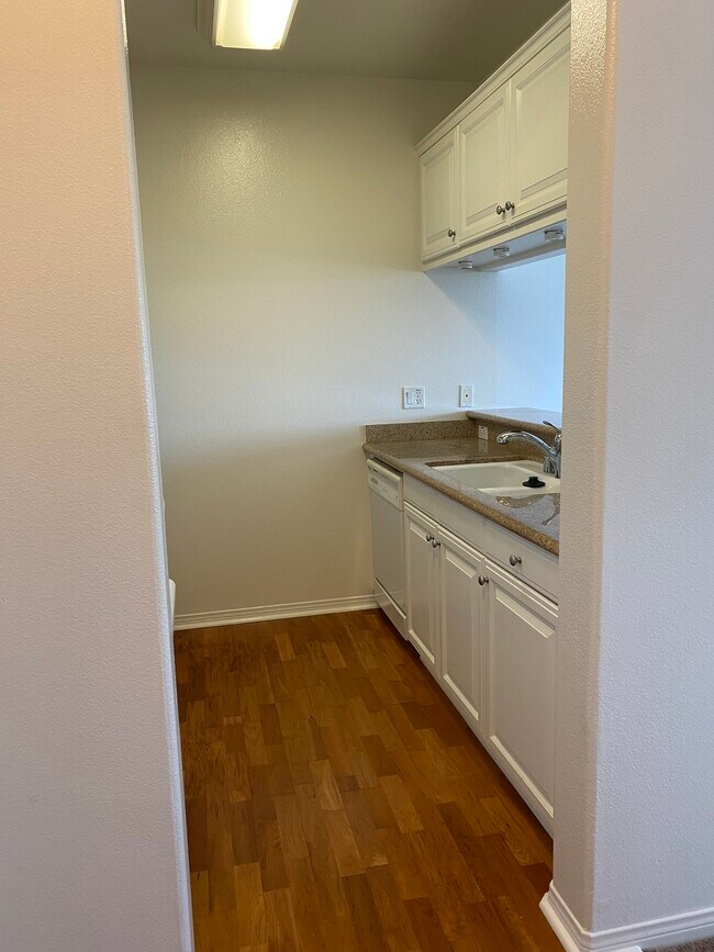 Cocina - 3120 Sepulveda Blvd