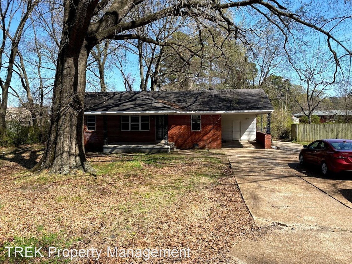 Primary Photo - 3 br, 1 bath House - 3226 Dogwood Lane