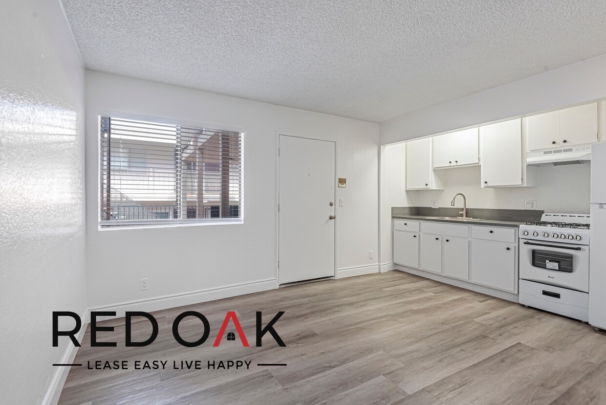 Primary Photo - 1542 Orizaba Ave