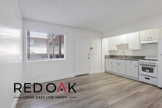 Building Photo - 1542 Orizaba Ave