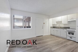 Building Photo - 1542 Orizaba Ave