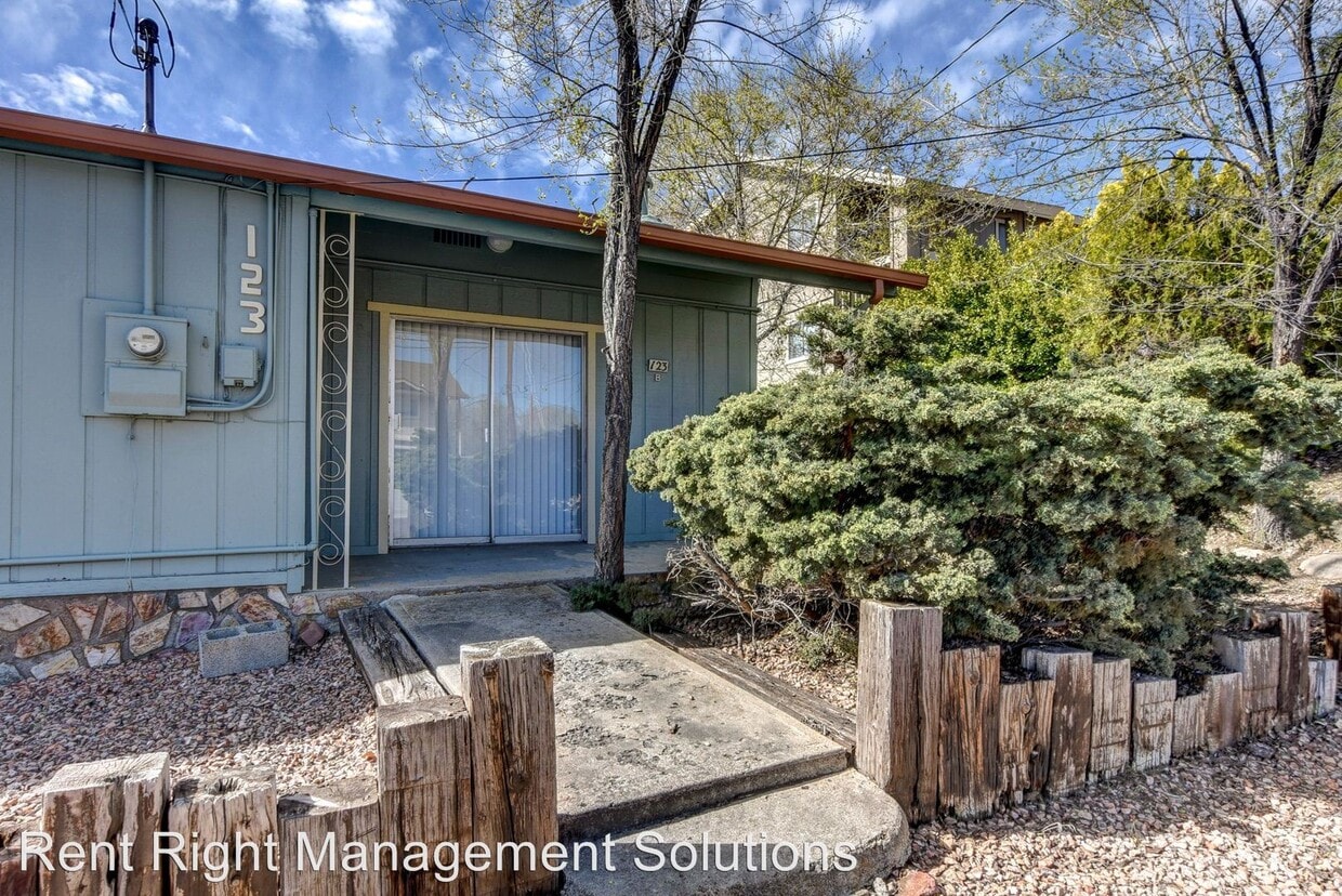 123 W Hillside Ave, Prescott, AZ 86301 Room for Rent in Prescott, AZ