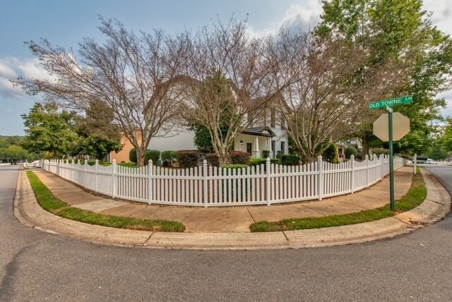 lote en esquina - 3501 Downing Dr