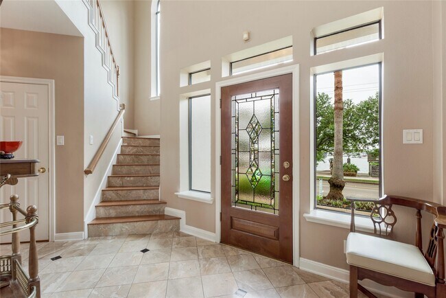 Foto del edificio - 457 Mariners Dr