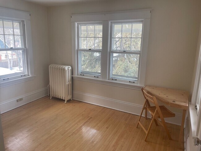 Building Photo - 1065 Fairmount Ave