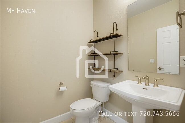 Foto del edificio - 3616 S Lisbon Ct