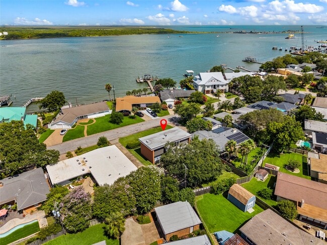 Foto del edificio - 1310 Harbor View Dr