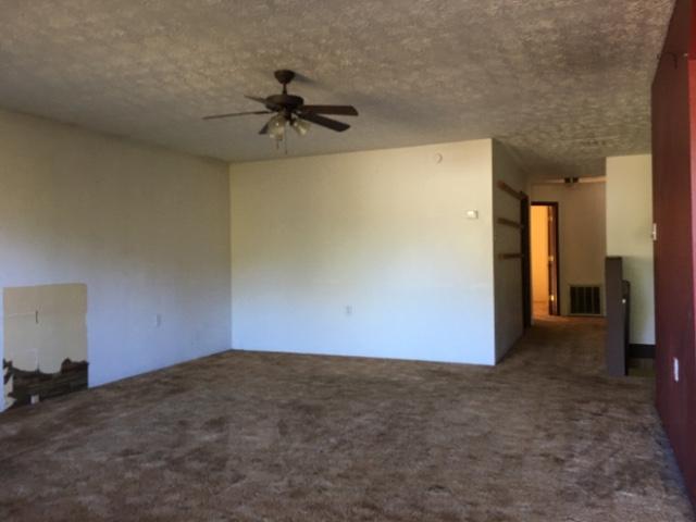Building Photo - 18 Sprout Ln