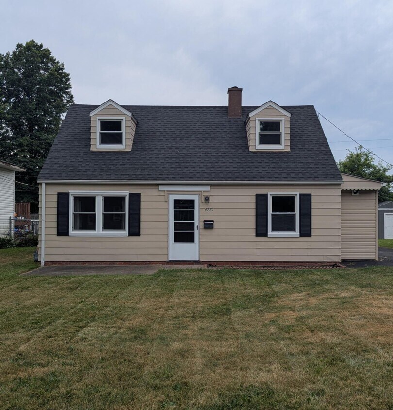 Foto principal - 4770 Forest Rd