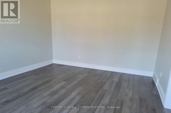 Building Photo - 1482 Fisher Ave