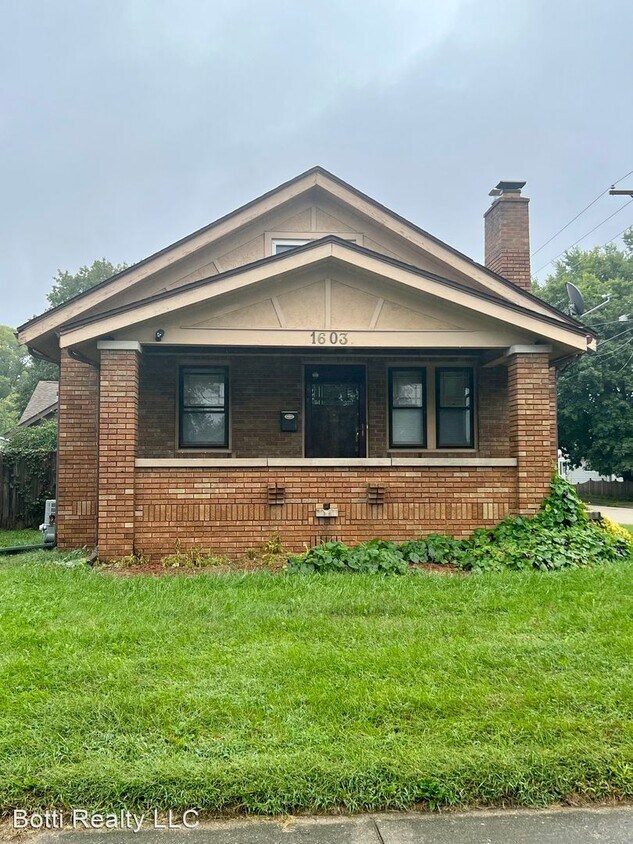 3 br, 1 bath House 1603 Ave House Rental in Rockford, IL