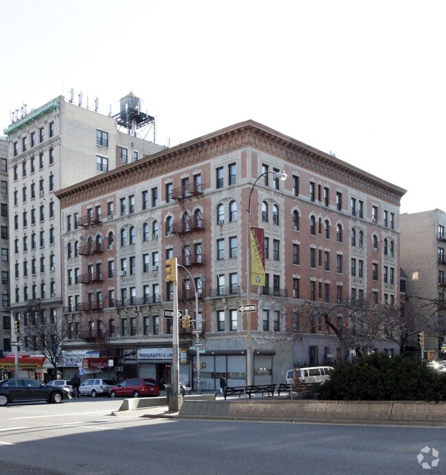 Primary Photo - 3760-3768 Broadway