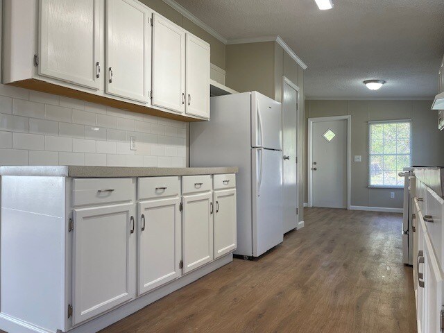 Building Photo - 4473 Welch Dr