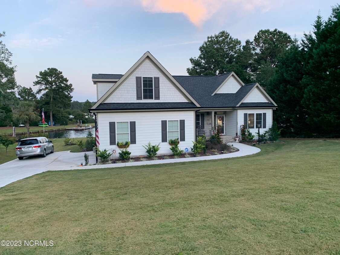 127 Shaw Dr, Seven Lakes, NC 27376 House Rental in Seven Lakes, NC