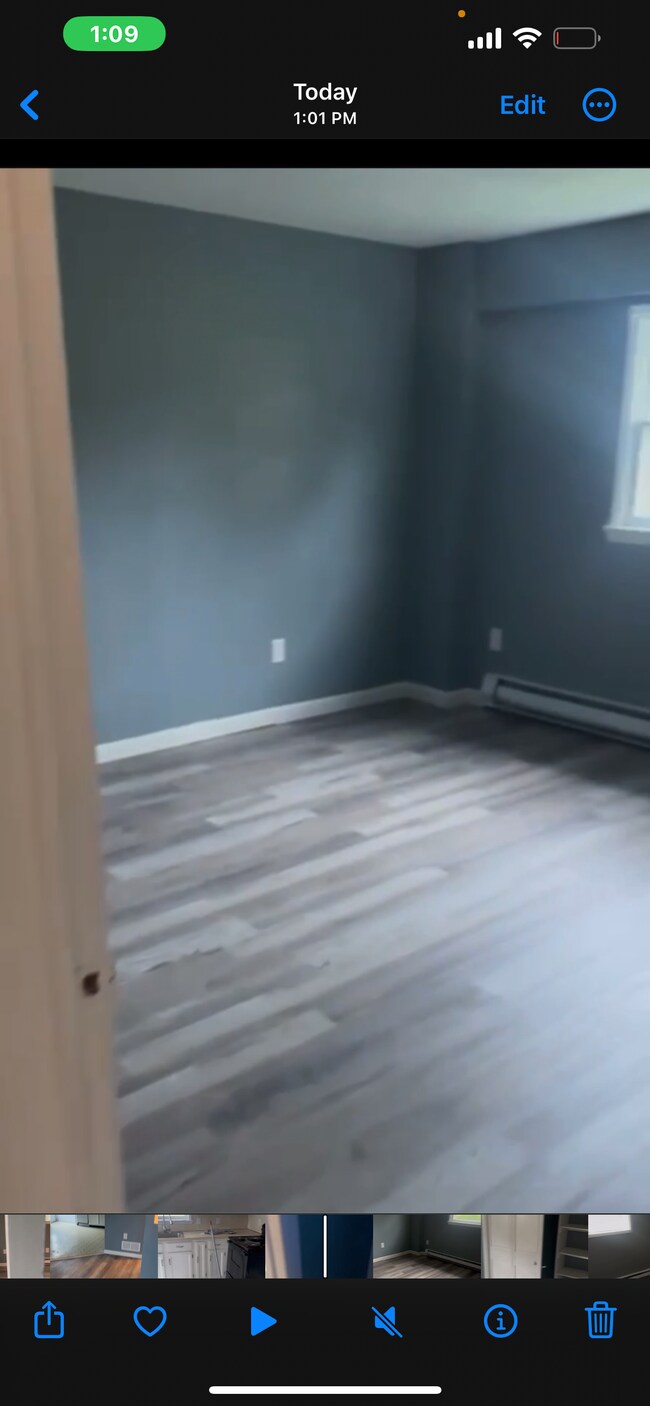 Building Photo - 1085 Hanover Ct